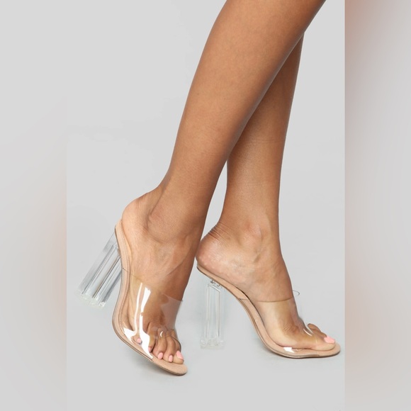 Nude heels - Picture 1 of 4